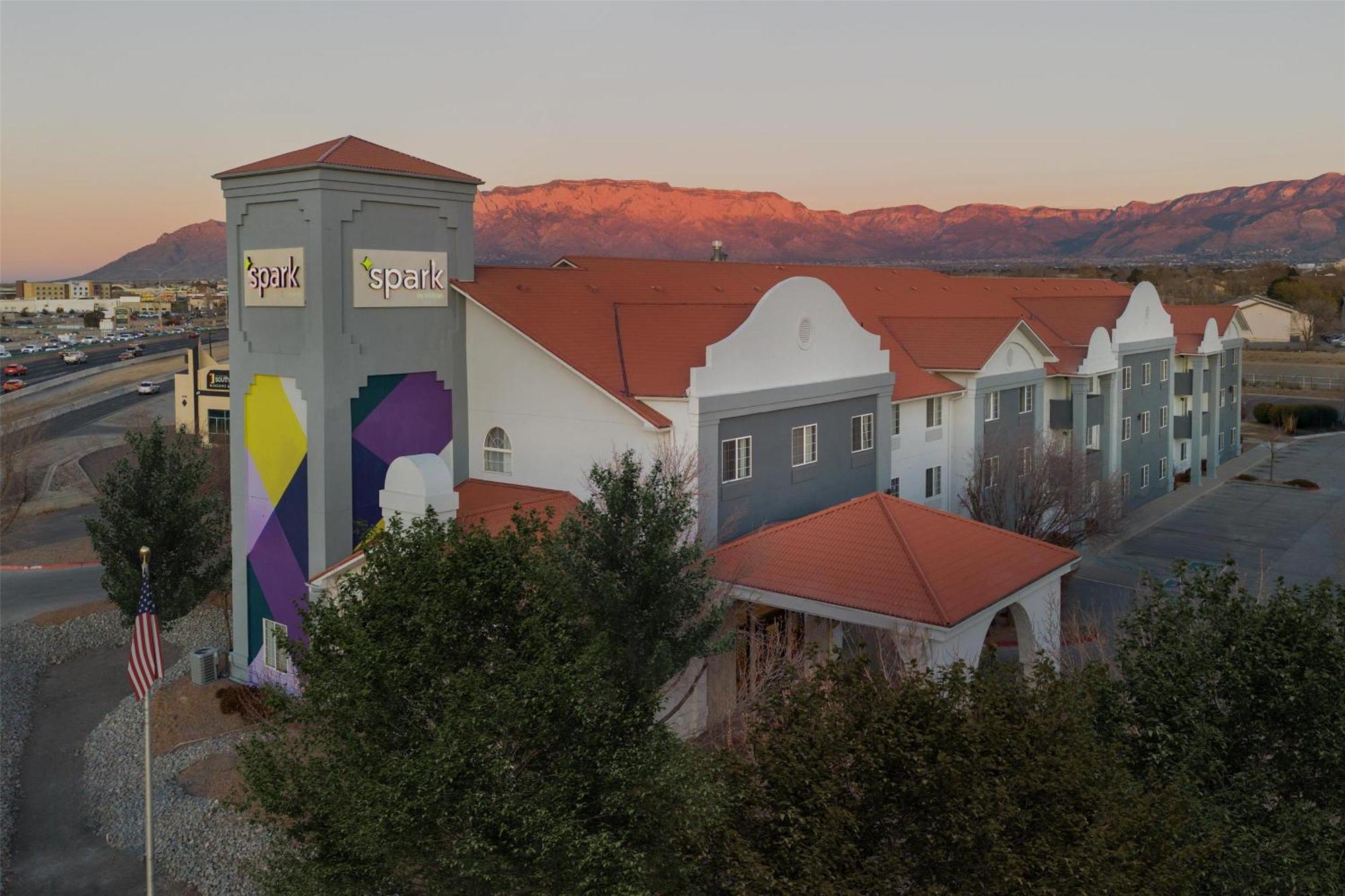 Spark By Hilton Albuquerque North I-25 Екстериор снимка